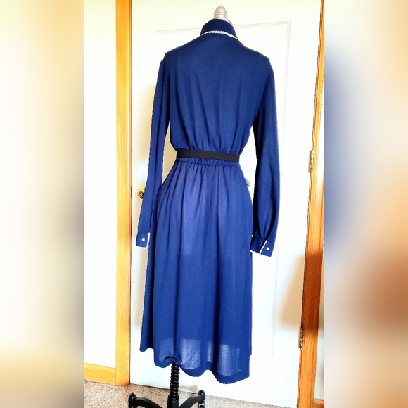 Vintage 80's does 40's navy shirt dress - Picture 3 of 5
